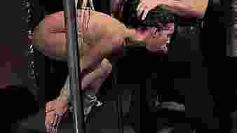 A fétisbolt története. a tolvajok kegyetlen büntetést érdemelnek. szadista bdsm film, teljes alárendeltség és kemény kötözés